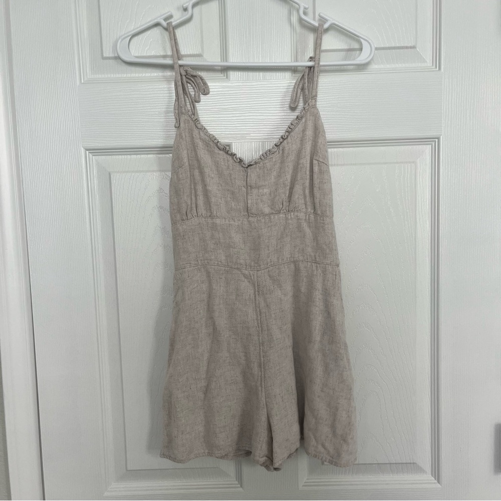 Abercrombie & Fitch tan romper